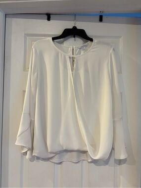41 hawthorn Women's Cream Draped Long-Sleeve Blouse